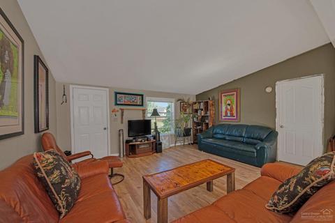 19220 Shoshone, Bend, OR 97702 photo 8