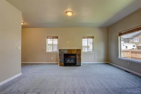 19635 Harvard Pl, Bend, OR 97702 photo 8