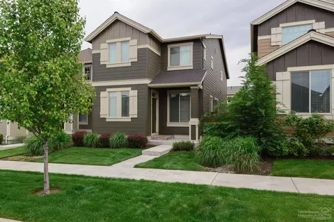 20779 NE Smoke Stack Ln, Bend, OR 97701 photo 1
