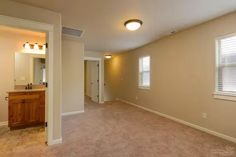 20779 NE Smoke Stack Ln, Bend, OR 97701 photo 15