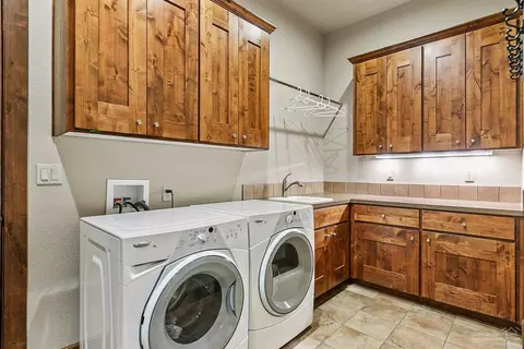 60517 Snap Shot Loop, Bend, OR 97702 photo 12