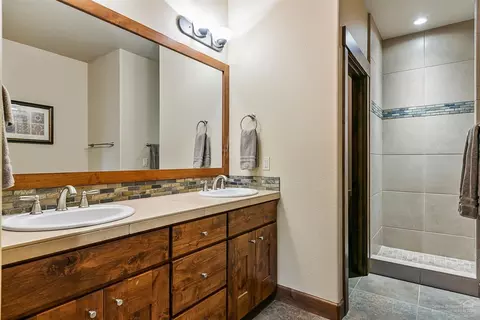 60517 Snap Shot Loop, Bend, OR 97702 photo 13