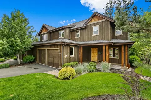 60517 Snap Shot Loop, Bend, OR 97702 photo 1