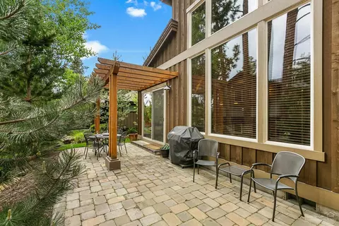 60517 Snap Shot Loop, Bend, OR 97702 photo 21