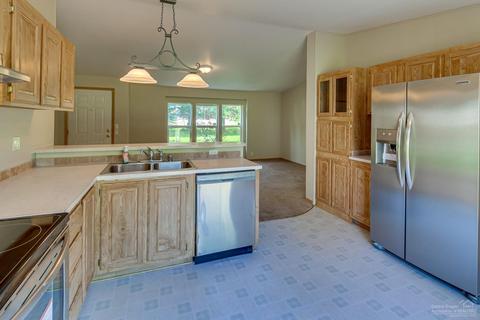 19325 Baker, Bend, OR 97702 photo 9
