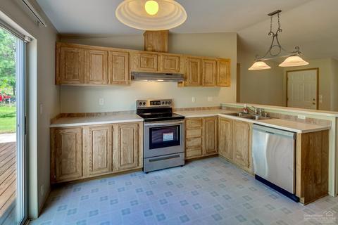 19325 Baker, Bend, OR 97702 photo 8