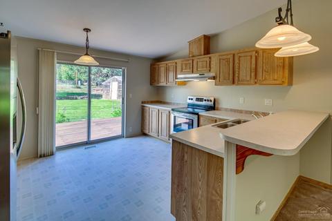 19325 Baker, Bend, OR 97702 photo 7