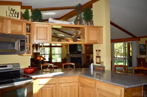 15876 6th St, La Pine, OR 97739 photo 8