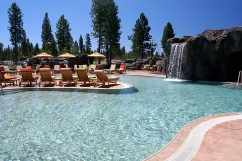 56691 Glowstone Loop, Bend, OR 97707 photo 10