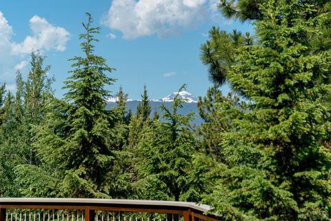1925 NW Perspective Dr, Bend, OR 97703 photo 2
