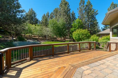 1925 NW Perspective Dr, Bend, OR 97703 photo 16