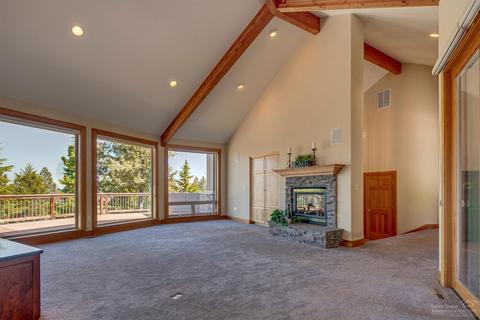 1925 NW Perspective Dr, Bend, OR 97703 photo 8