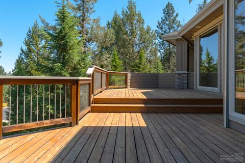 1925 NW Perspective Dr, Bend, OR 97703 photo 15