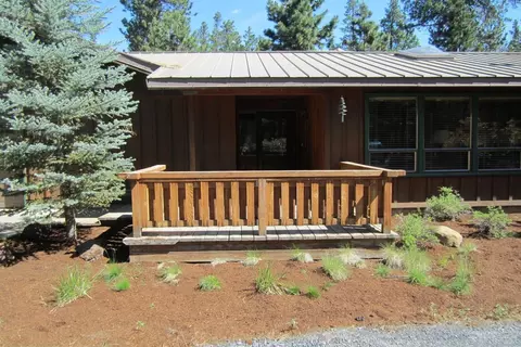 14832 Springwood Rd, La Pine, OR 97739 photo 2