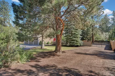 20886 SE King David Ave, Bend, OR 97702 photo 22