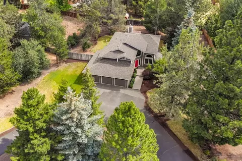 20886 SE King David Ave, Bend, OR 97702 photo 2