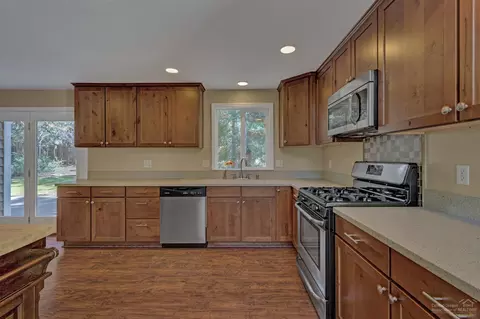 20886 SE King David Ave, Bend, OR 97702 photo 9