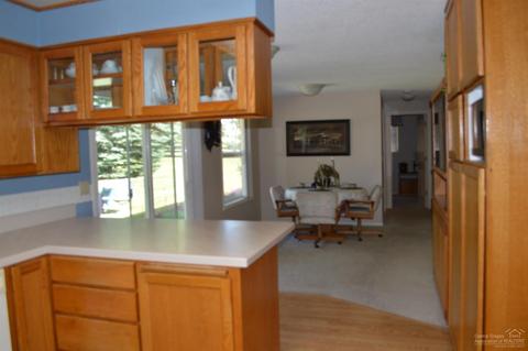 61835 SE Dobbin Rd, Bend, OR 97702 photo 7