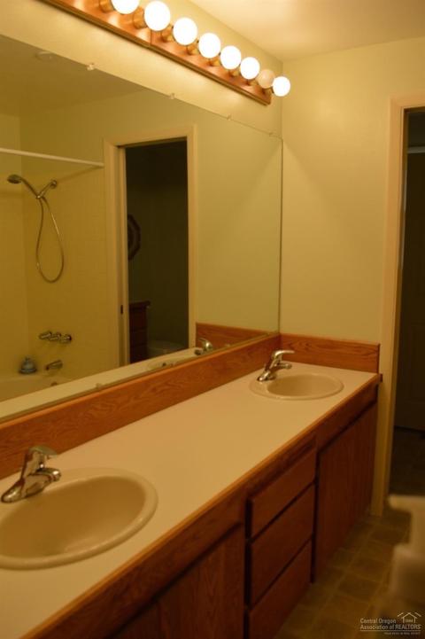61835 SE Dobbin Rd, Bend, OR 97702 photo 11