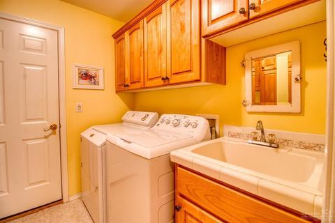 393 SE Soft Tail Loop, Bend, OR 97702 photo 13