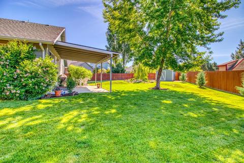 393 SE Soft Tail Loop, Bend, OR 97702 photo 23