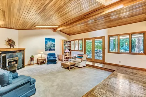 20227 Rae Rd, Bend, OR 97702 photo 2