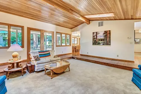 20227 Rae Rd, Bend, OR 97702 photo 6