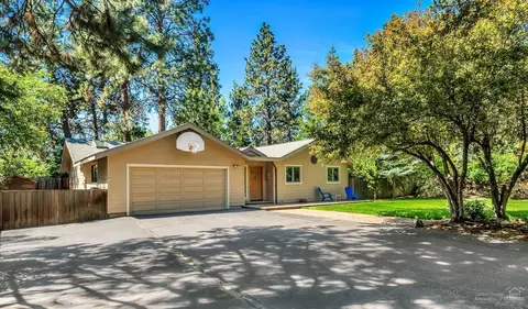 20227 Rae Rd, Bend, OR 97702 photo 1