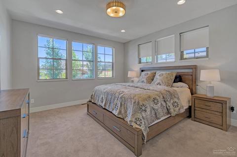 1742 NW Fields St, Bend, OR 97703 photo 13