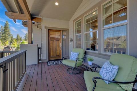 1742 NW Fields St, Bend, OR 97703 photo 2