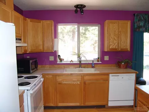 52464 Westley Loop Dr, La Pine, OR 97739 photo 10