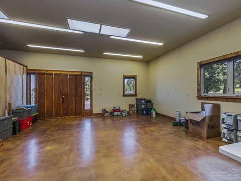 18560 Plainview Rd, Bend, OR 97703 photo 21