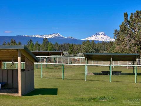 18560 Plainview Rd, Bend, OR 97703 photo 23
