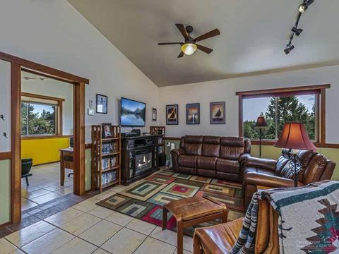 18560 Plainview Rd, Bend, OR 97703 photo 9