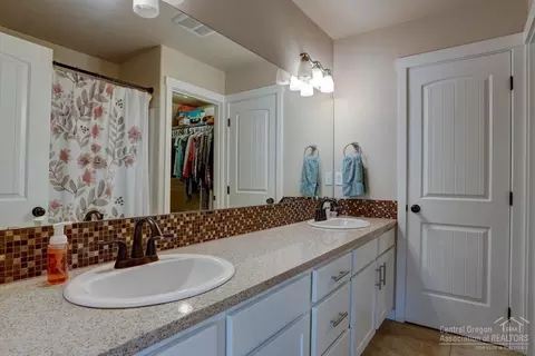 62513 Eagle Rd, Bend, OR 97701 photo 8