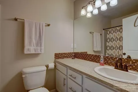 62513 Eagle Rd, Bend, OR 97701 photo 10