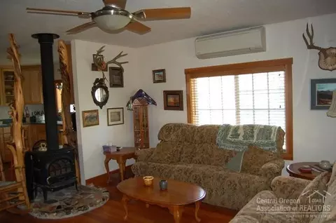 314 SE High St, Mitchell, OR 97750 photo 6
