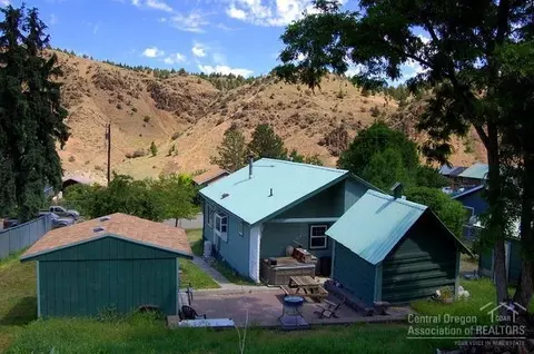 314 SE High St, Mitchell, OR 97750 photo 25