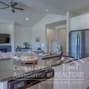 51952 Settler Dr, La Pine, OR 97739 photo 16