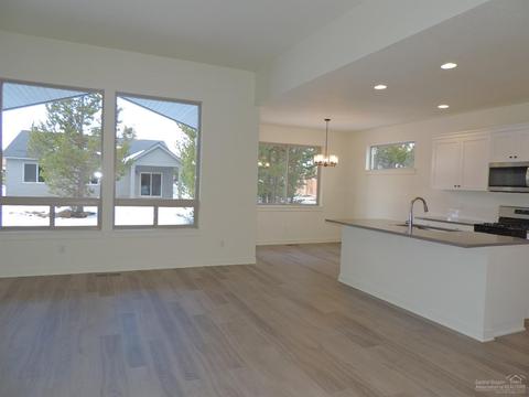 51961 Campfire Dr, La Pine, OR 97739 photo 13
