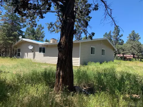 64580 Riverview Ave, Bend, OR 97703 photo 3