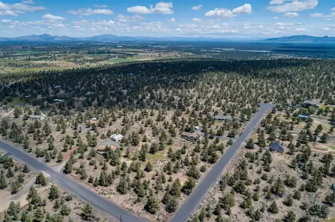 20840 Hereford Ave, Bend, OR 97703 photo 22