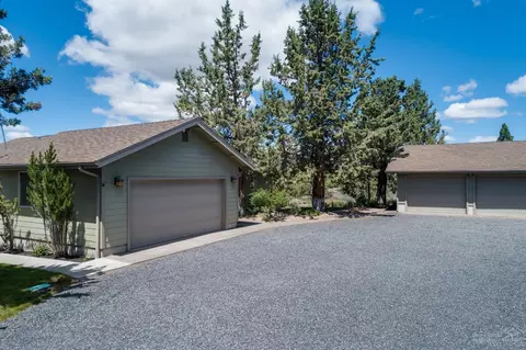 20840 Hereford Ave, Bend, OR 97703 photo 18