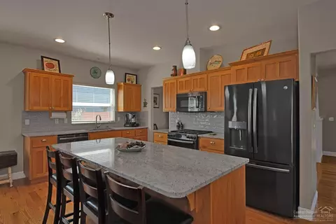 20616 Jayhawk Ln, Bend, OR 97702 photo 6