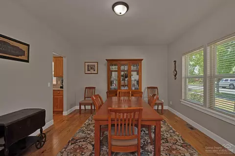 20616 Jayhawk Ln, Bend, OR 97702 photo 4