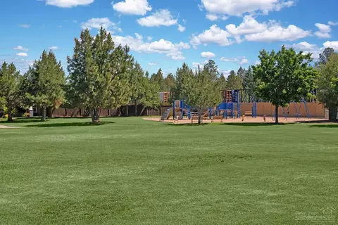 20616 Jayhawk Ln, Bend, OR 97702 photo 25