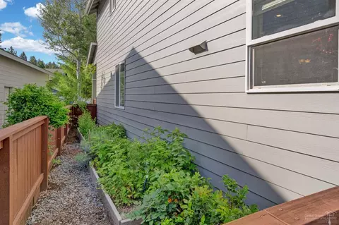61286 SW Brookside Loop, Bend, OR 97702 photo 24