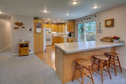 23080 Olivia Ct, Bend, OR 97701 photo 16