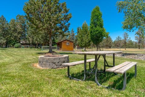 23080 Olivia Ct, Bend, OR 97701 photo 8