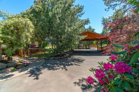 23080 Olivia Ct, Bend, OR 97701 photo 3